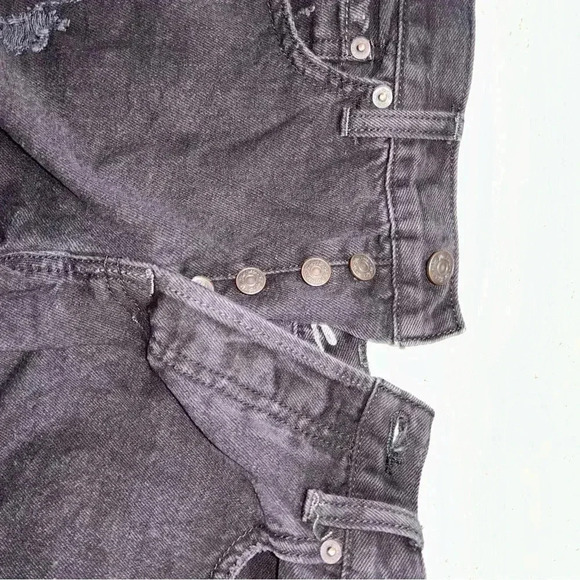 We  The Free Shorts - Picture 6 of 6